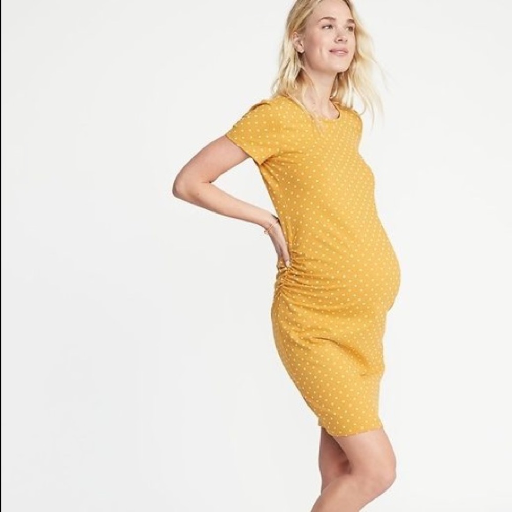 Never Worn Old Navy Yellow Ruched Maternity Dress